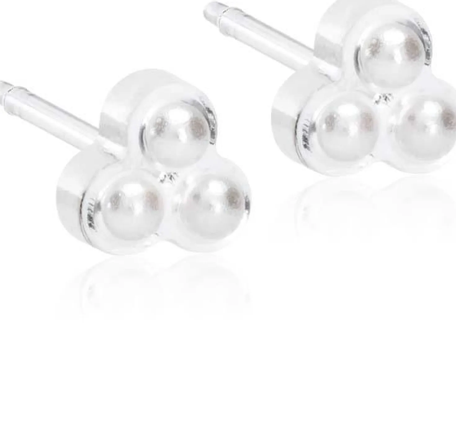 Blomdahl MP Clover Pearl 6 mm, White