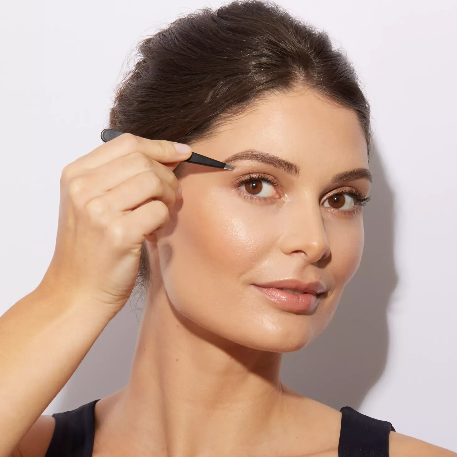 Browgame Cosmetics Eyebrow Scissor