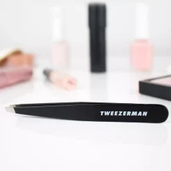 Browgame Cosmetics Eyebrow Scissor
