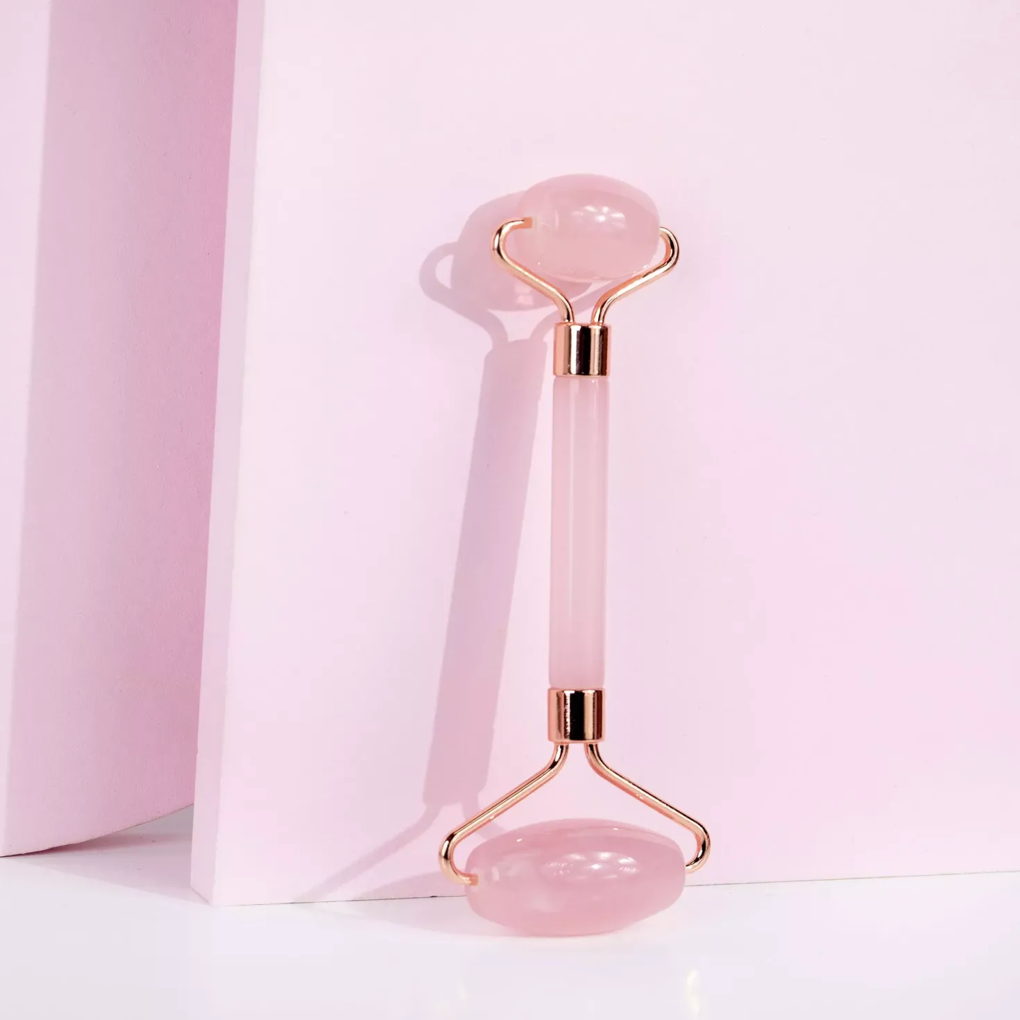 Brushworks Resin Rose Quartz Roller & Gua Sha