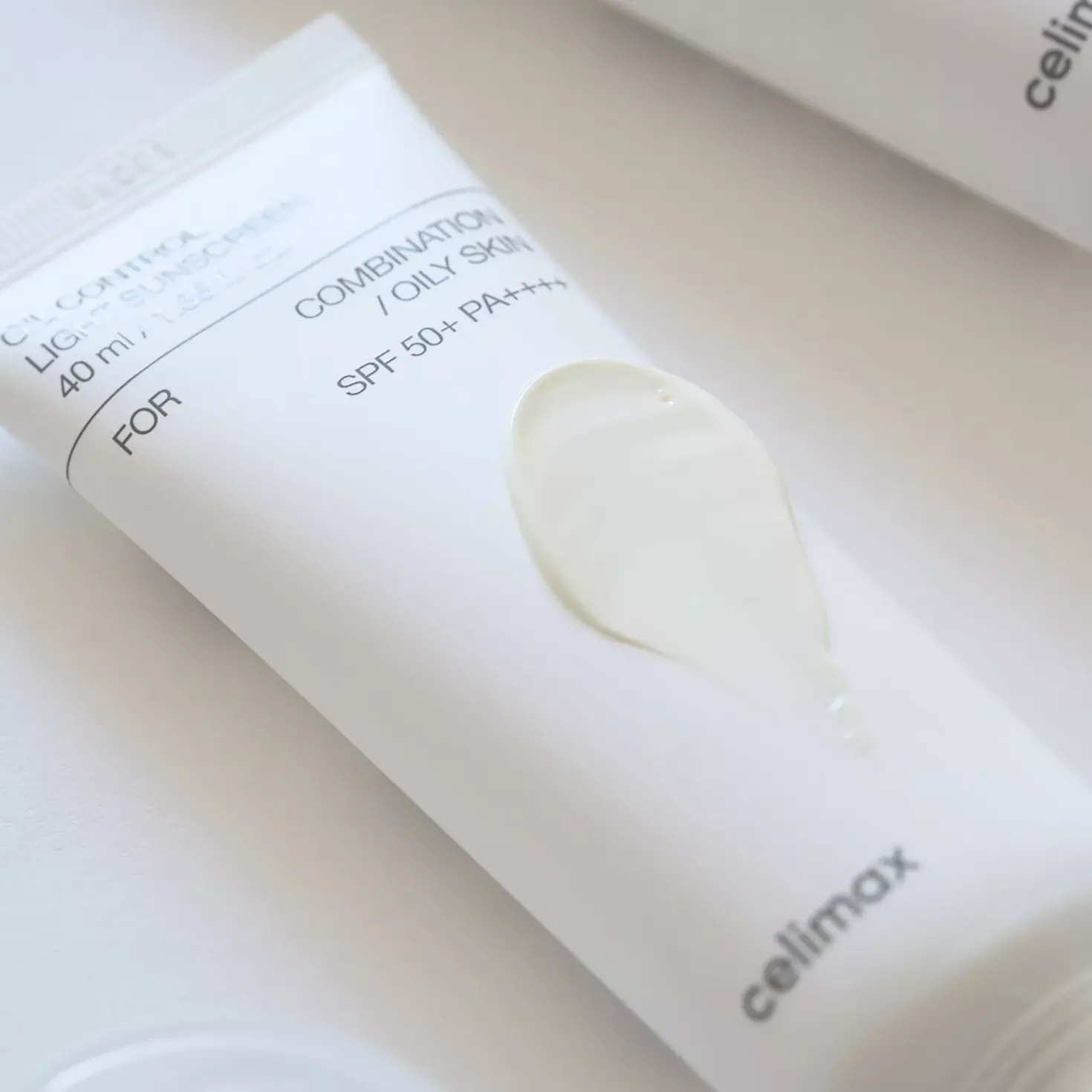 Celimax Oil Control Light Sunscreen SPF50+ Pa++++ 40 ml