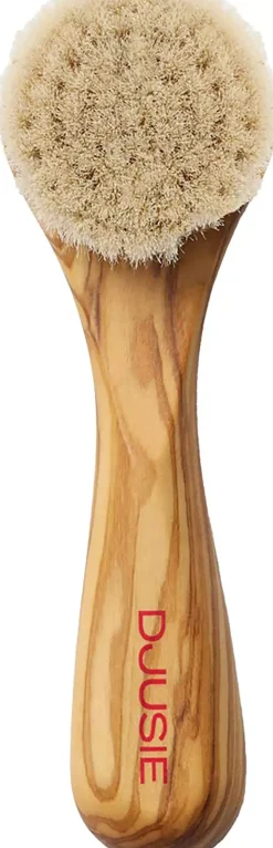Djusie Face Brush