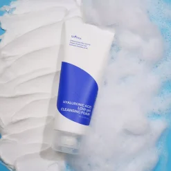 Isntree Hyaluronic Acid Low-pH-Cleansing Foam 150 ml
