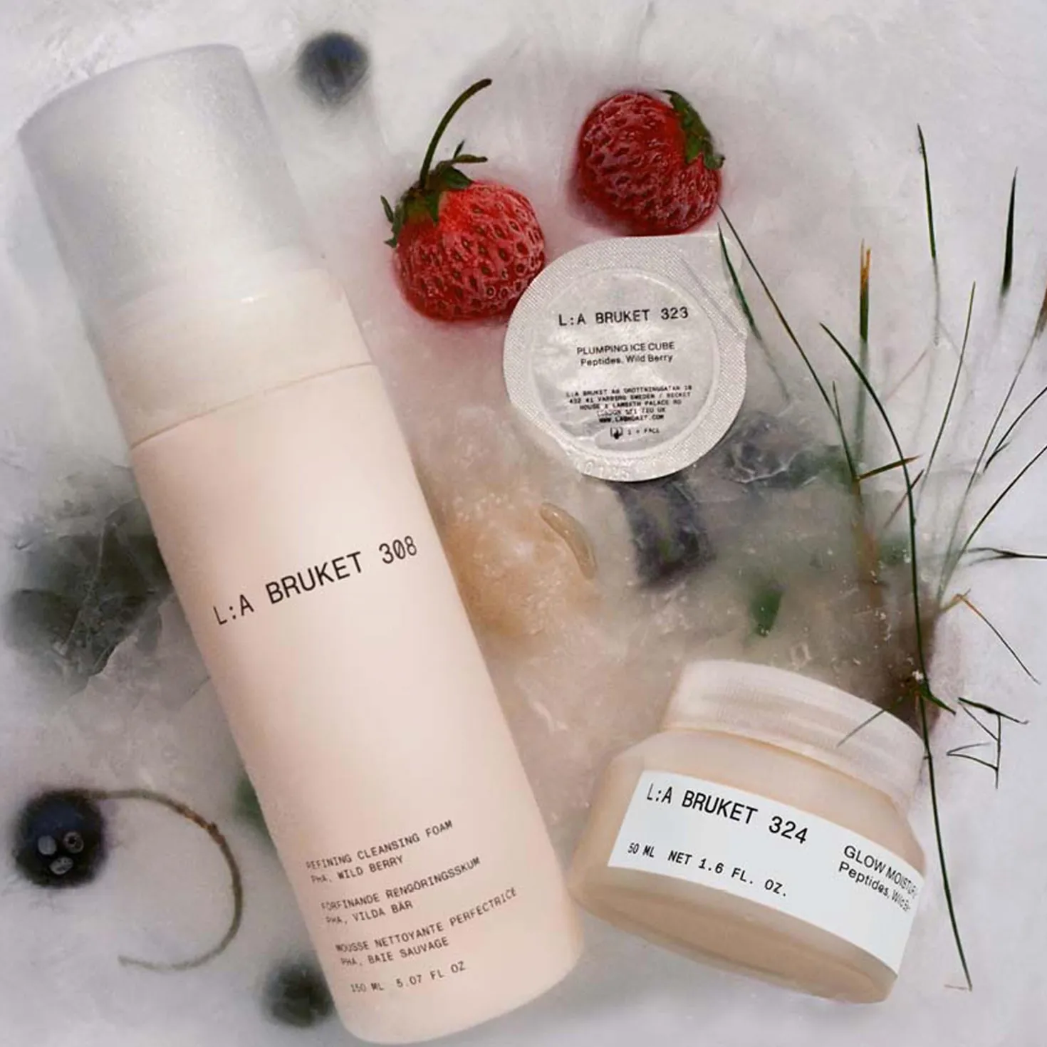 L:a Bruket 308 Refining Cleansing Foam PHA, Wild Berry 150 ml