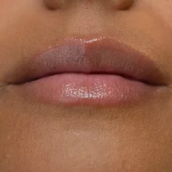 LH cosmetics Plush Dreamy