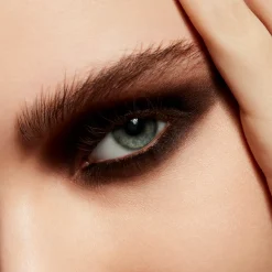 MAC CosmeticsPowder Kiss Powder Kiss Single Eyeshadow What Clout!