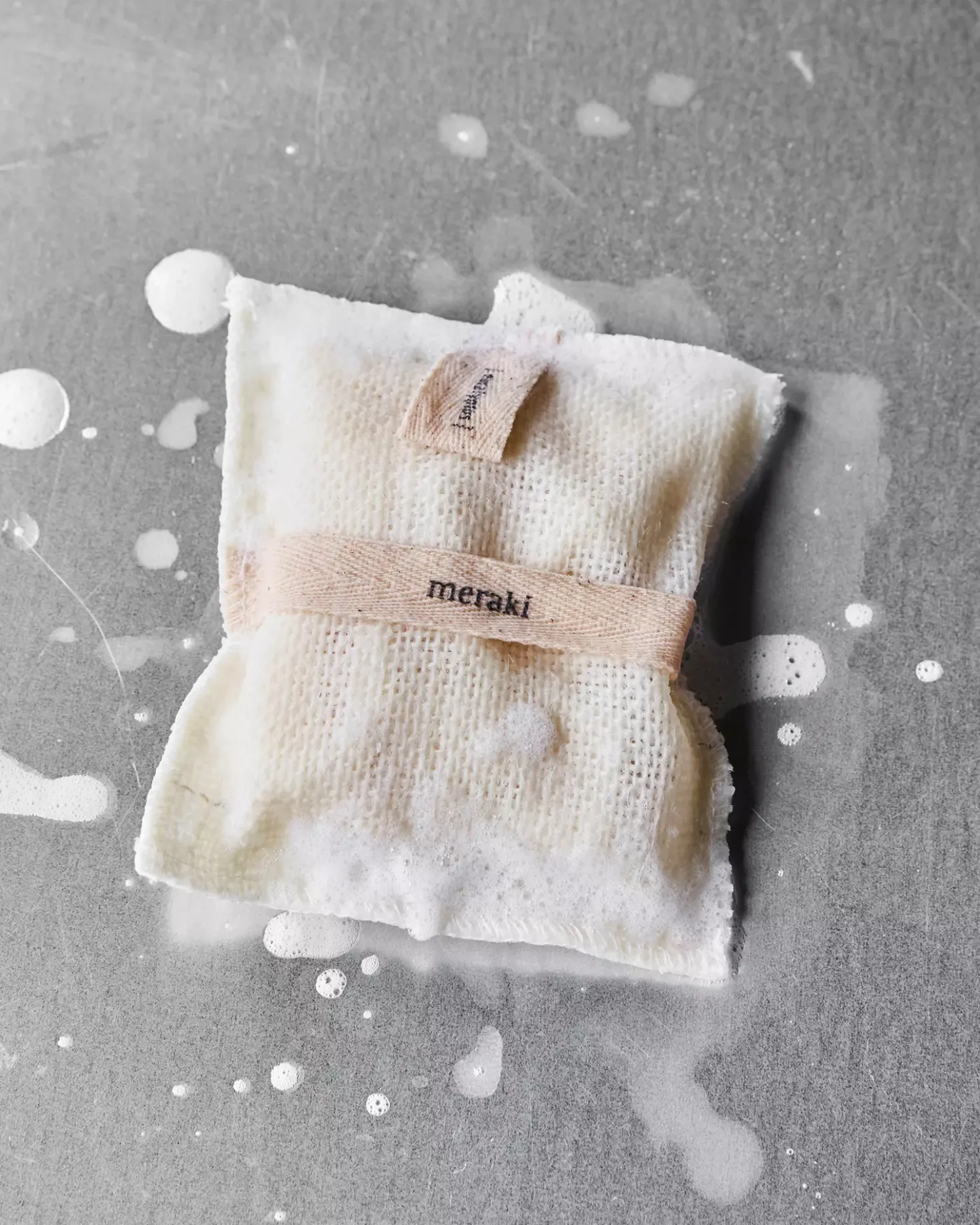 Meraki Eucalyptus Bath Mitt 140 g