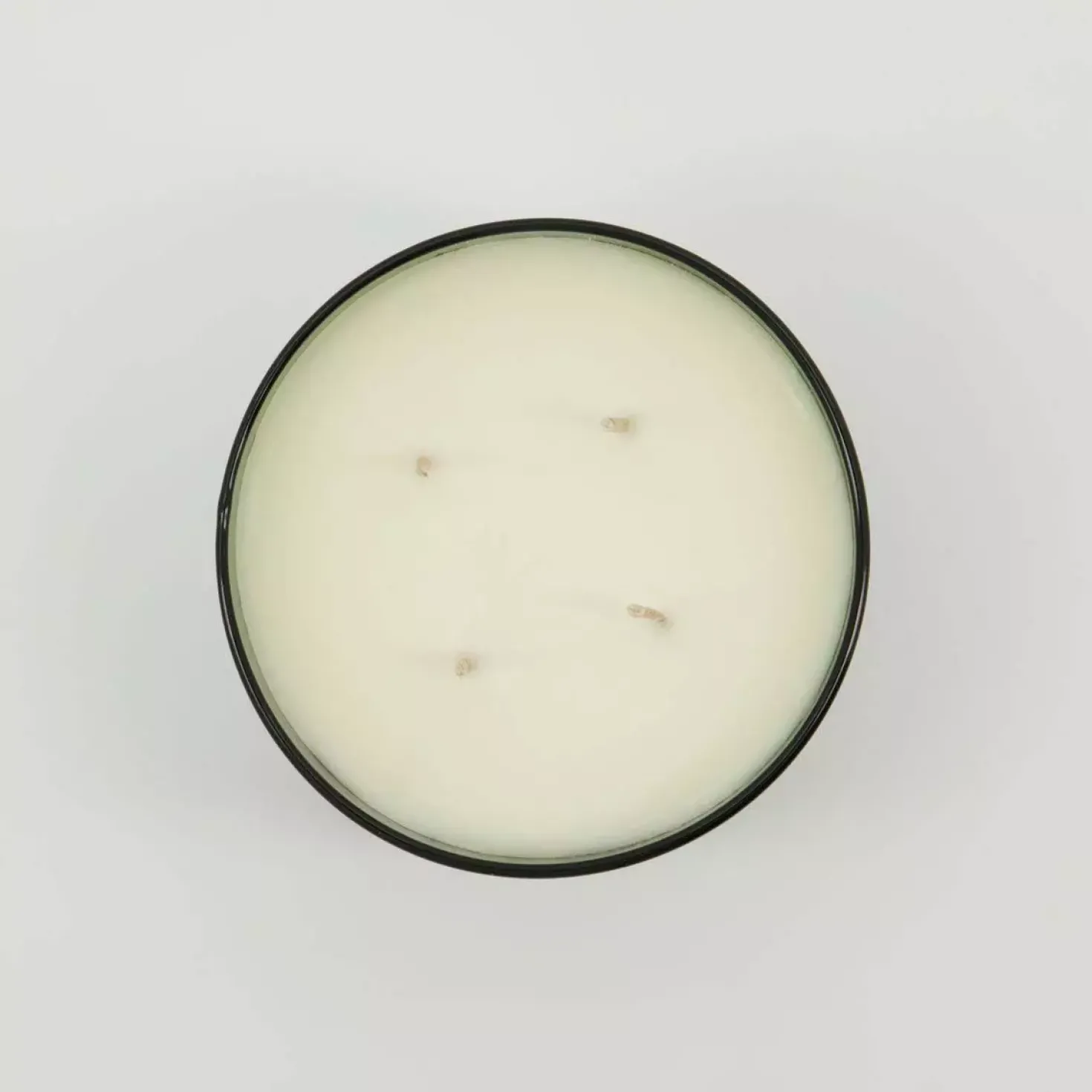 MerakiOud Leaf Scented Candle Large