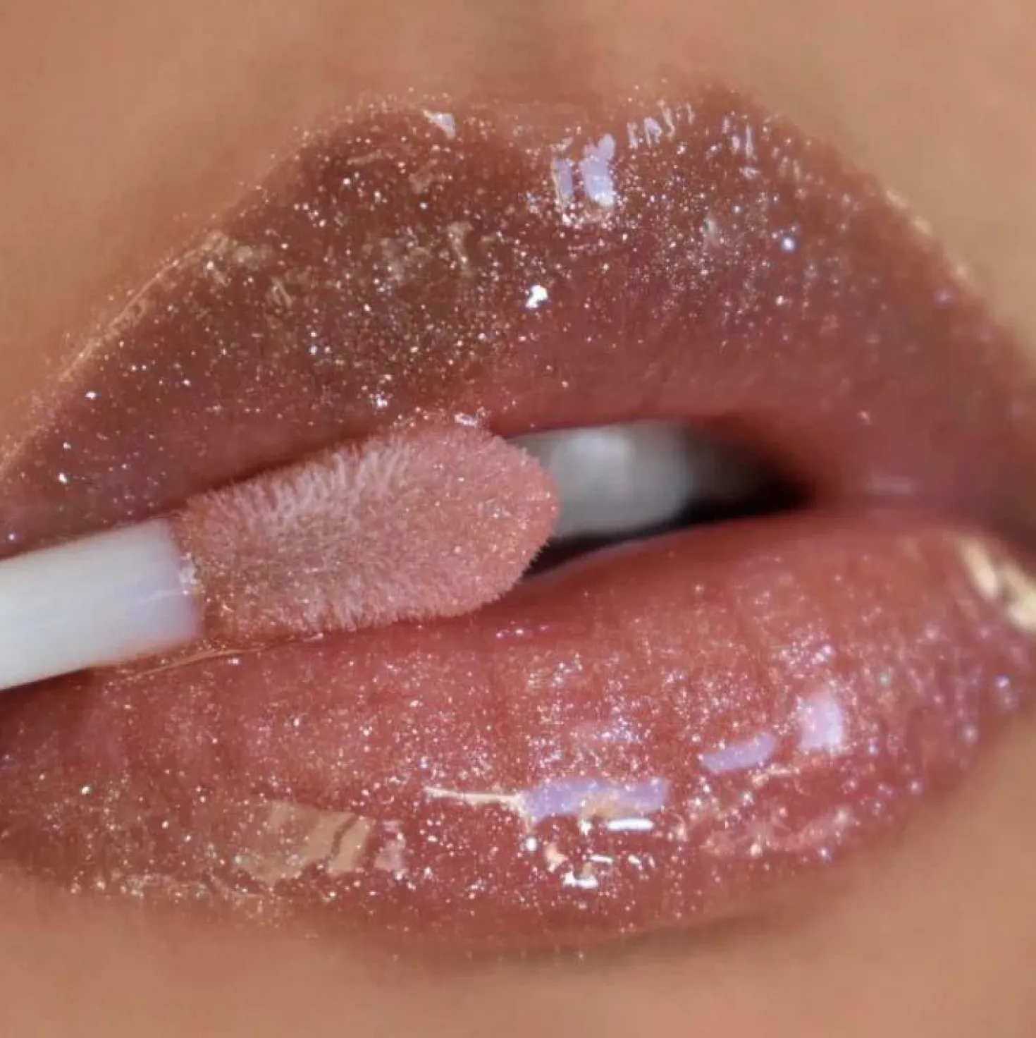Moira Glow Getter Hydrating Oil 003 Champagne Kiss