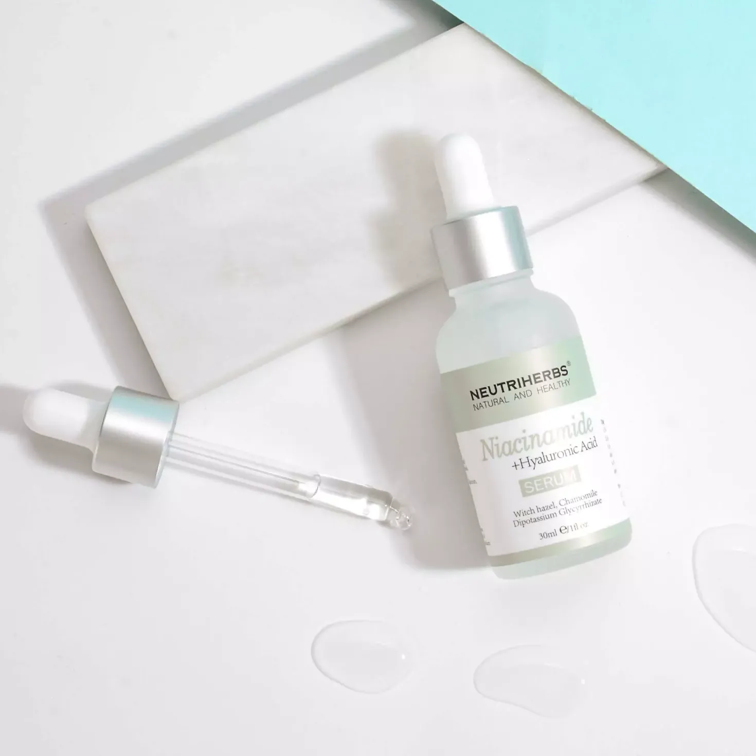 Neutriherbs Niacinamide + Hyaluronsyra Skin Serum 30 ml