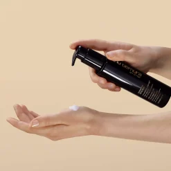 Shu UemuraEssence Absolue nourishing overnight hair serum 150 ml
