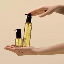 Shu UemuraEssence Absolue nourishing protective hair oil 150 ml