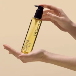 Shu UemuraEssence Absolue nourishing protective hair oil 150 ml