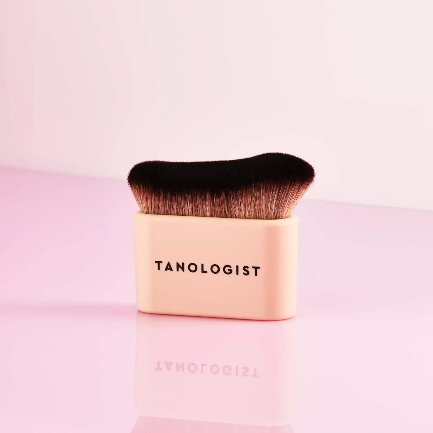 Tanologist Kabuki Brush