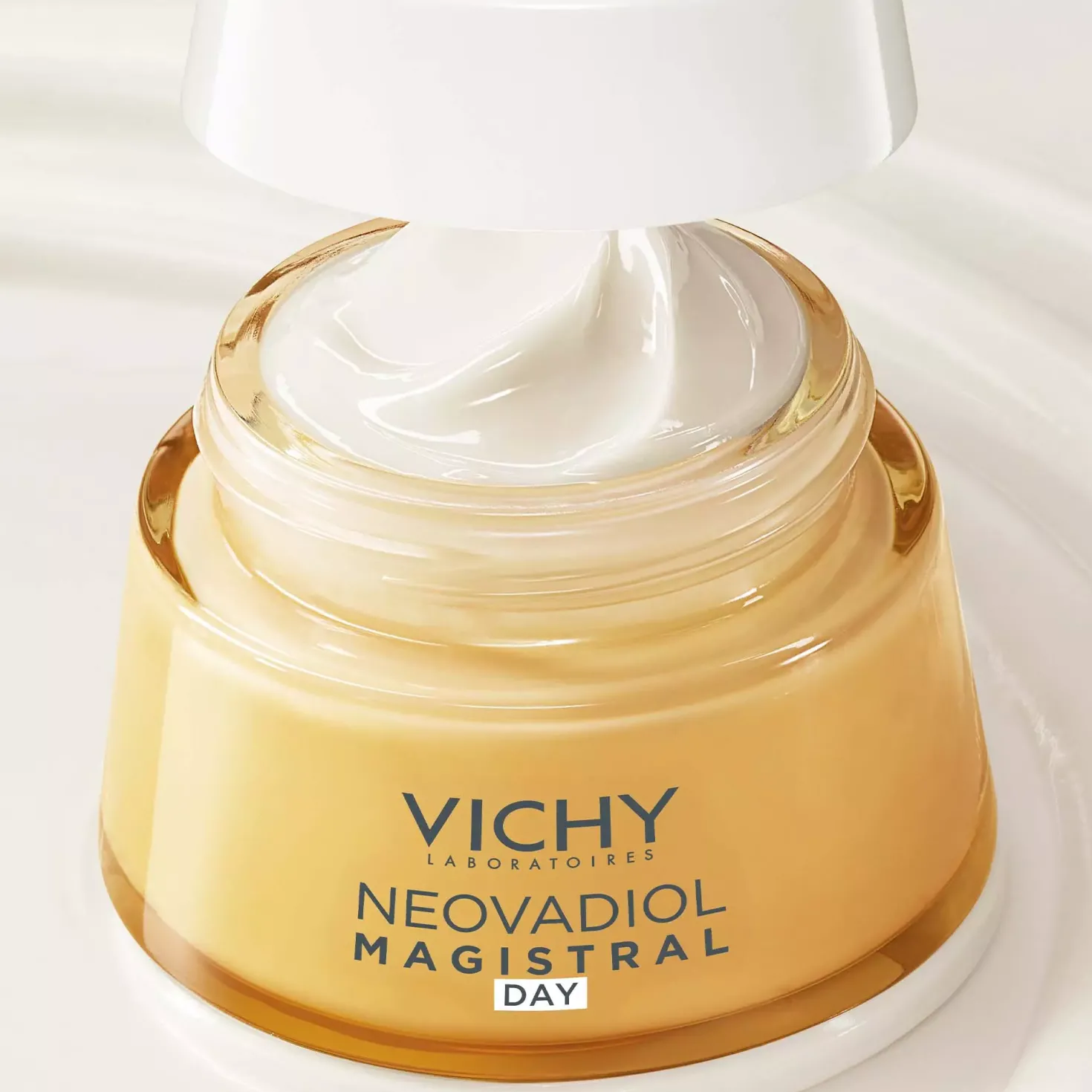 VICHYNeovadiol Magistral Day Cream 50 ml